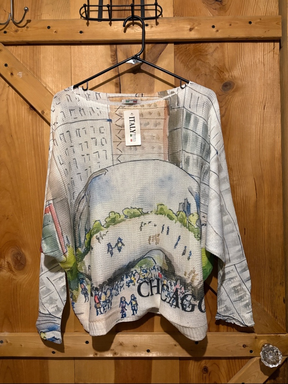 Moda White Multi Chicago Scenic Crewneck Sweater - Illustrated Cityscape